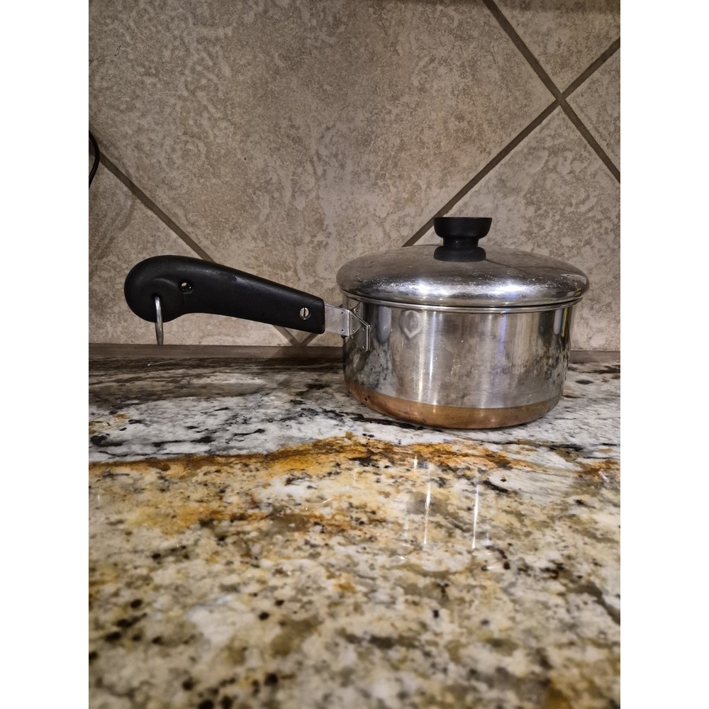 Vintage Revere Ware 1801 Copper Clad Bottom 2.5 Qt. Pot with Lid, - Picture 2 of 6